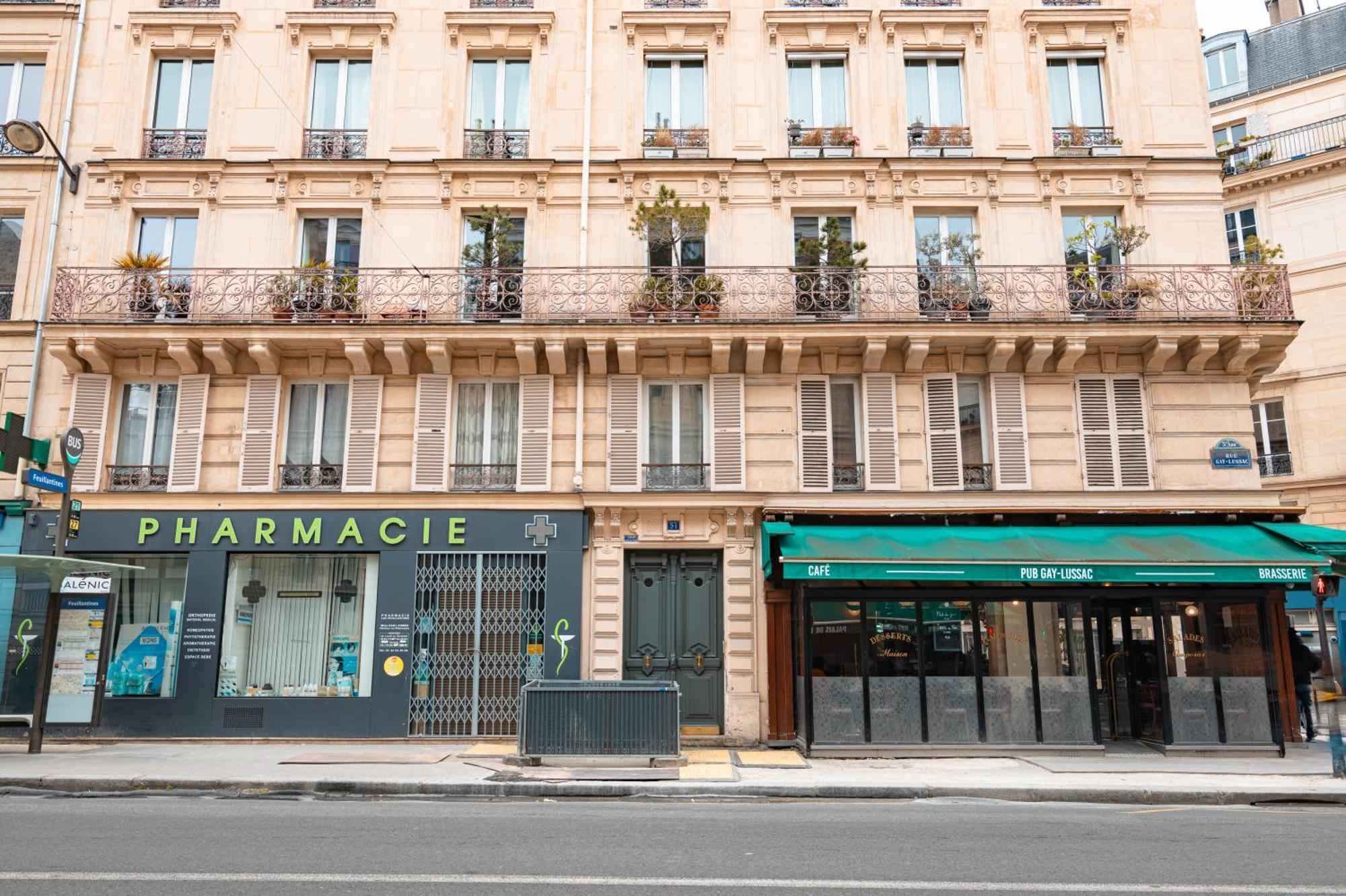 Appartement Quartier Jardin Du Luxembourg Free Netflix Париж Екстериор снимка